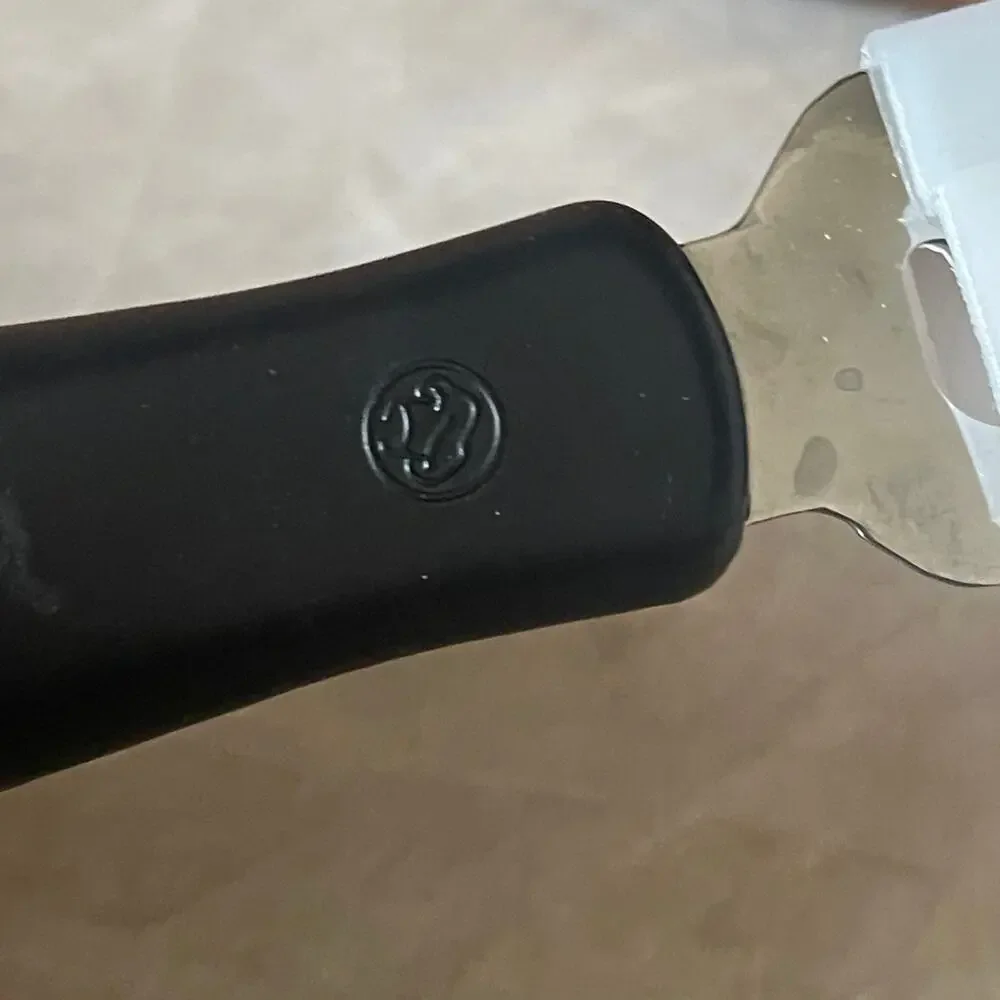 Pampered chef cheese slicer